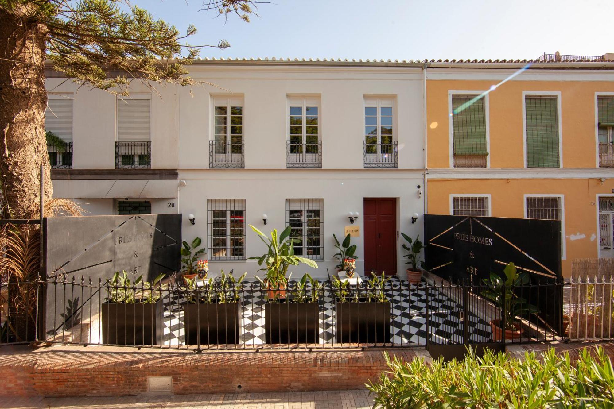 Pries Homes - Little Lotus Malaga Ngoại thất bức ảnh