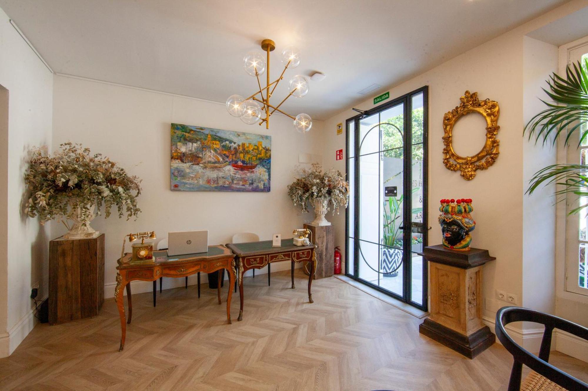 Pries Homes - Little Lotus Malaga Ngoại thất bức ảnh