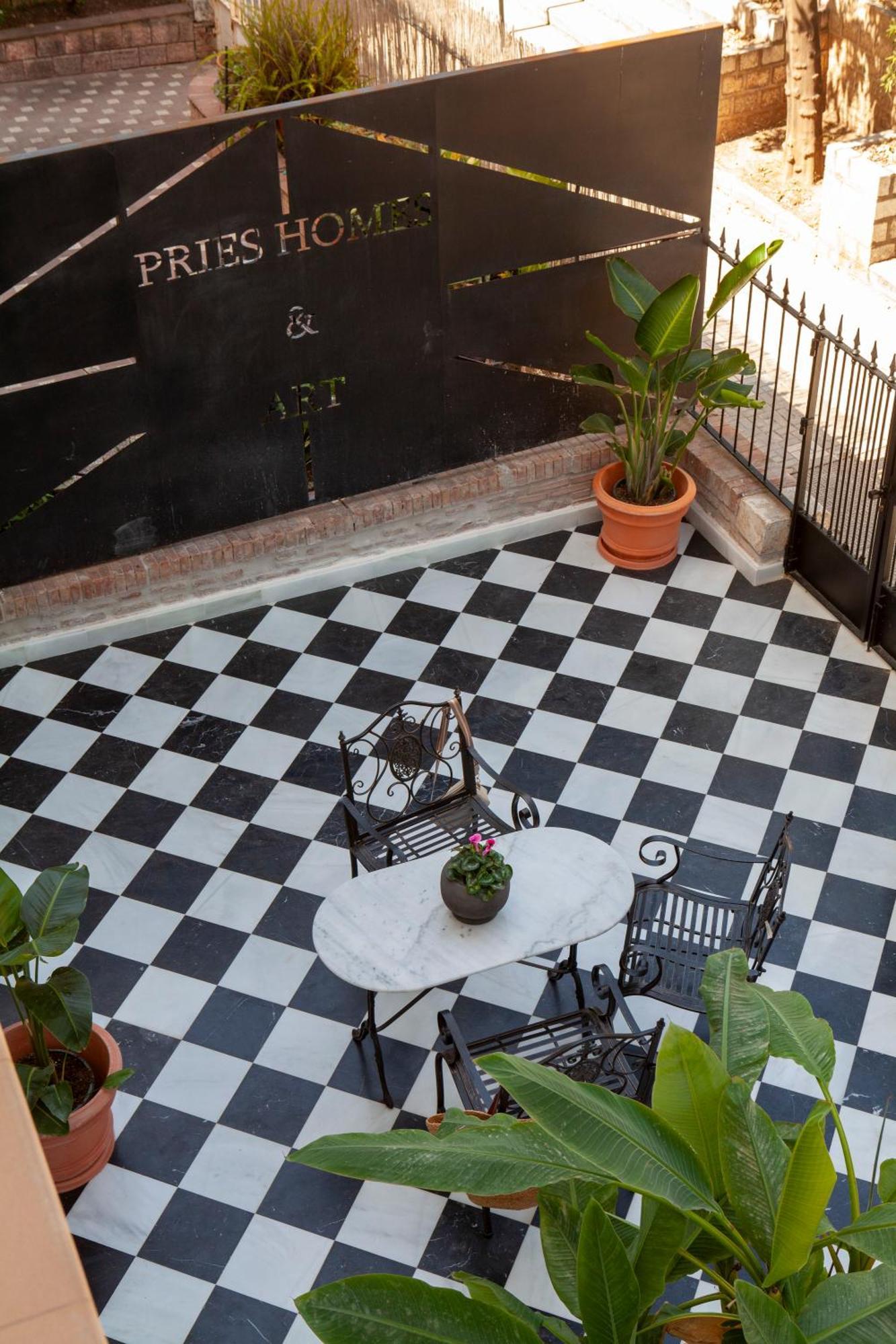 Pries Homes - Little Lotus Malaga Ngoại thất bức ảnh