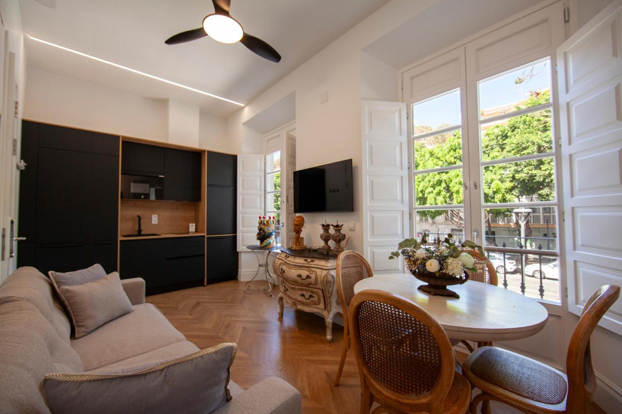 Pries Homes - Little Lotus Malaga Ngoại thất bức ảnh