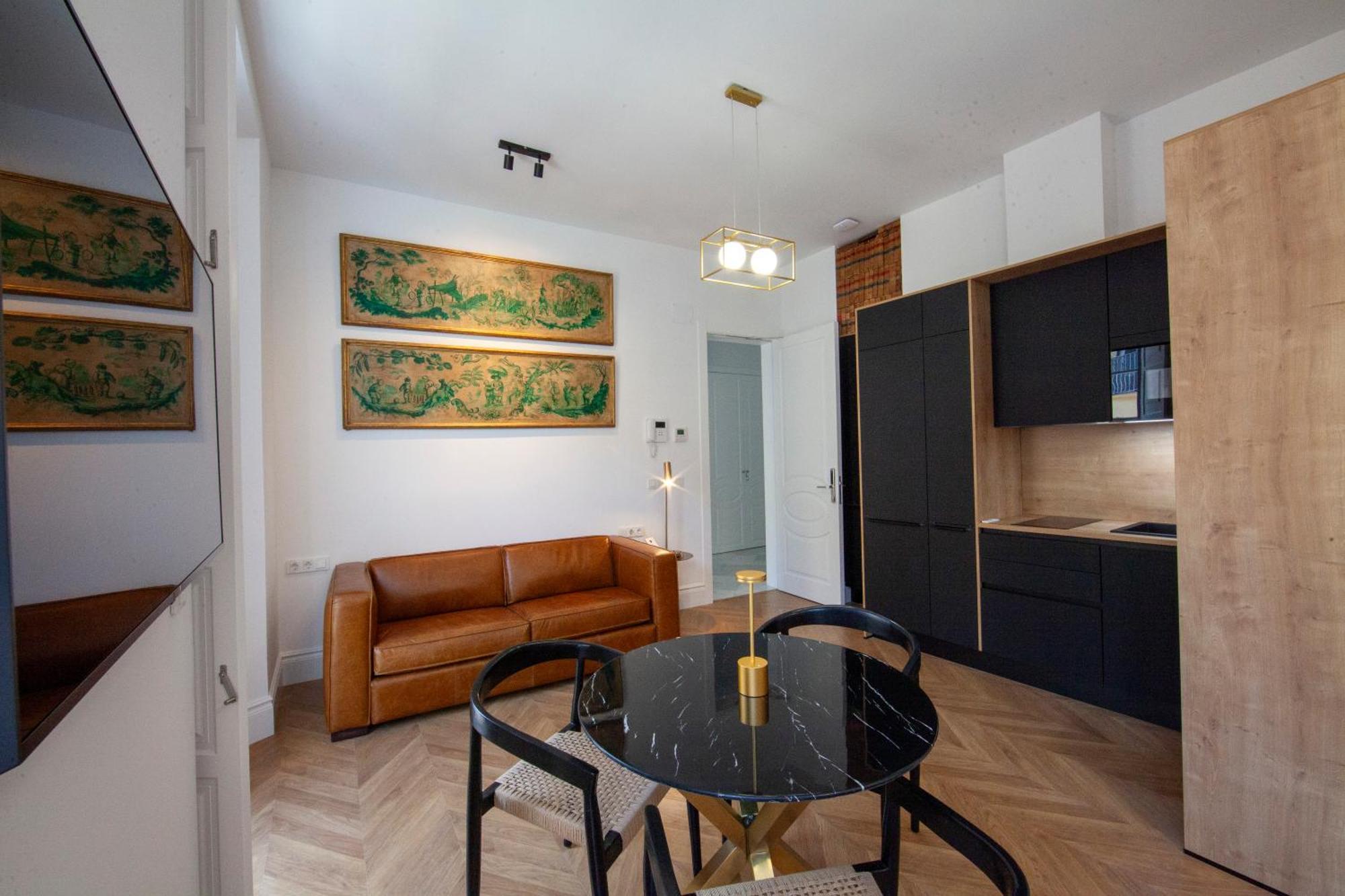 Pries Homes - Little Lotus Malaga Ngoại thất bức ảnh