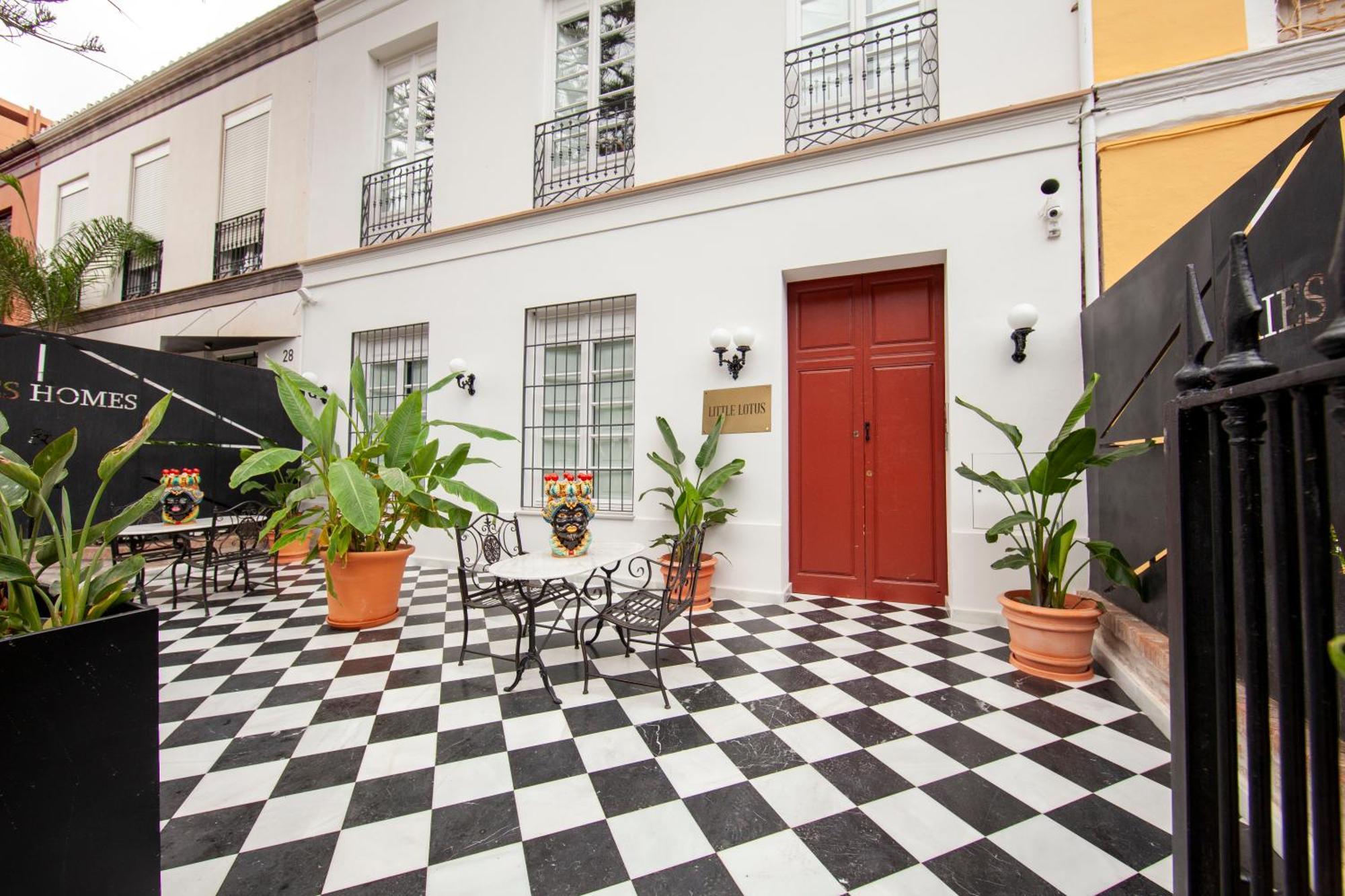 Pries Homes - Little Lotus Malaga Ngoại thất bức ảnh